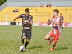 Foto de la galería: Crucero ganó y quedó a tiro de la clasificación en el Federal A