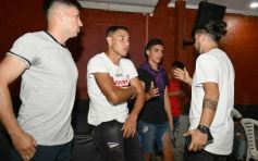 Foto de la galería: Tren en marcha: con la ilusión del ascenso, La Picada presentó los refuerzos para el Regional Amateur