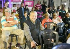 Foto de la galería: Facundo Manes en Posadas: "se necesita empatia para salir de la grieta y pensar en el 2023"