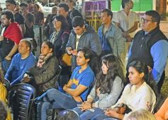 Foto de la galería: Facundo Manes en Posadas: "se necesita empatia para salir de la grieta y pensar en el 2023"