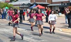 Foto de la galería: Estudiantina 2022: la fiesta fue de los estudiantes en la primera prueba piloto
