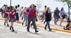 Foto de la galería: Estudiantina 2022: la fiesta fue de los estudiantes en la primera prueba piloto