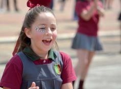 Foto de la galería: Estudiantina 2022: la fiesta fue de los estudiantes en la primera prueba piloto