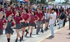 Foto de la galería: Estudiantina 2022: la fiesta fue de los estudiantes en la primera prueba piloto
