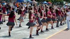 Foto de la galería: Estudiantina 2022: la fiesta fue de los estudiantes en la primera prueba piloto