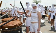 Foto de la galería: Estudiantina 2022: la fiesta fue de los estudiantes en la primera prueba piloto