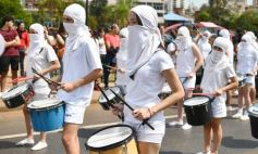 Foto de la galería: Estudiantina 2022: la fiesta fue de los estudiantes en la primera prueba piloto