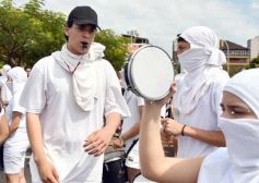 Foto de la galería: Estudiantina 2022: la fiesta fue de los estudiantes en la primera prueba piloto