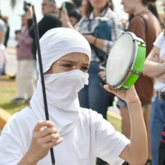 Foto de la galería: Estudiantina 2022: la fiesta fue de los estudiantes en la primera prueba piloto