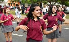 Foto de la galería: Estudiantina 2022: la fiesta fue de los estudiantes en la primera prueba piloto