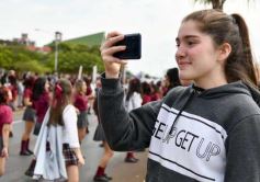 Foto de la galería: Estudiantina 2022: la fiesta fue de los estudiantes en la primera prueba piloto