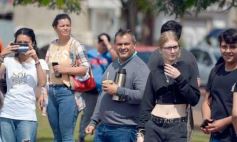 Foto de la galería: Estudiantina 2022: la fiesta fue de los estudiantes en la primera prueba piloto