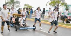 Foto de la galería: Estudiantina 2022: la fiesta fue de los estudiantes en la primera prueba piloto