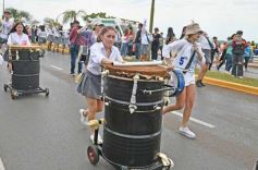 Foto de la galería: Estudiantina 2022: la fiesta fue de los estudiantes en la primera prueba piloto