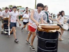 Foto de la galería: Estudiantina 2022: la fiesta fue de los estudiantes en la primera prueba piloto