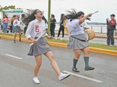 Foto de la galería: Estudiantina 2022: la fiesta fue de los estudiantes en la primera prueba piloto