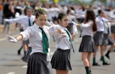 Foto de la galería: Estudiantina 2022: la fiesta fue de los estudiantes en la primera prueba piloto