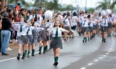 Foto de la galería: Estudiantina 2022: la fiesta fue de los estudiantes en la primera prueba piloto