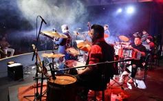 Foto de la galería: Junto al folclore y el afecto popular: el Grupo Salamandra recibió sus 40 años de trayectoria