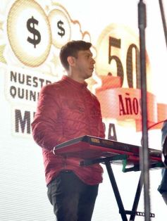 Foto de la galería: Los 50 años del IPLyC: en Posadas se vivió a pura fiesta familiar, música y muchos sorteos