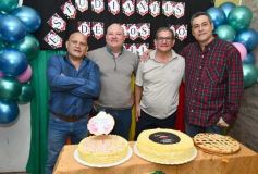 Foto de la galería: Como en los 80: el grupo de ex compañeros y amigos del Poli N° 1 festejó su reencuentro