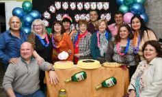 Foto de la galería: Como en los 80: el grupo de ex compañeros y amigos del Poli N° 1 festejó su reencuentro