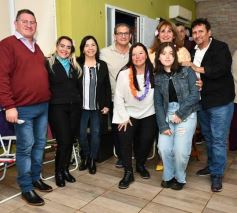 Foto de la galería: Como en los 80: el grupo de ex compañeros y amigos del Poli N° 1 festejó su reencuentro