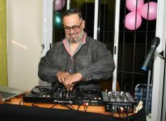 Foto de la galería: Como en los 80: el grupo de ex compañeros y amigos del Poli N° 1 festejó su reencuentro