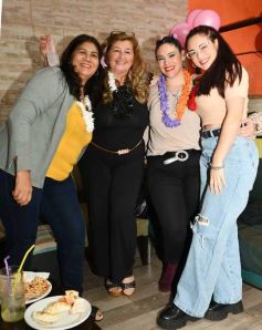 Foto de la galería: Como en los 80: el grupo de ex compañeros y amigos del Poli N° 1 festejó su reencuentro