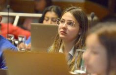 Foto de la galería: Parlamento Internacional: los jóvenes legisladores ocuparon sus bancas y sancionaron leyes