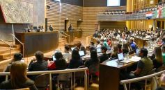 Foto de la galería: Parlamento Internacional: los jóvenes legisladores ocuparon sus bancas y sancionaron leyes