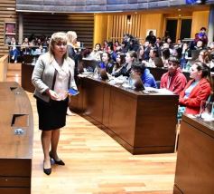 Foto de la galería: Parlamento Internacional: los jóvenes legisladores ocuparon sus bancas y sancionaron leyes