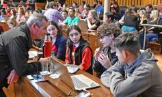 Foto de la galería: Parlamento Internacional: los jóvenes legisladores ocuparon sus bancas y sancionaron leyes