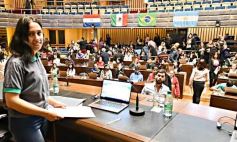 Foto de la galería: Parlamento Internacional: los jóvenes legisladores ocuparon sus bancas y sancionaron leyes