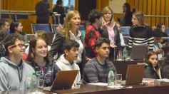 Foto de la galería: Parlamento Internacional: los jóvenes legisladores ocuparon sus bancas y sancionaron leyes