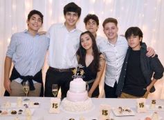 Foto de la galería: Con un espectacular festejo, llegaron los 15 años de Valentina Acuña