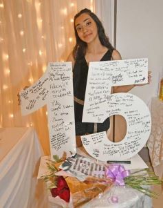 Foto de la galería: Con un espectacular festejo, llegaron los 15 años de Valentina Acuña