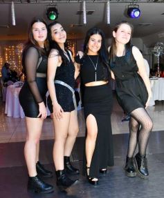 Foto de la galería: Con un espectacular festejo, llegaron los 15 años de Valentina Acuña