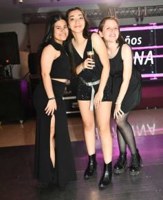 Foto de la galería: Con un espectacular festejo, llegaron los 15 años de Valentina Acuña