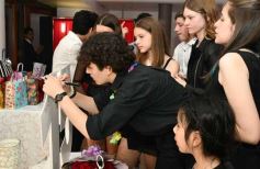 Foto de la galería: Con un espectacular festejo, llegaron los 15 años de Valentina Acuña