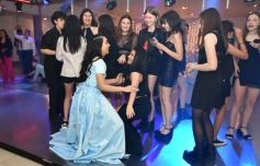 Foto de la galería: Con un espectacular festejo, llegaron los 15 años de Valentina Acuña