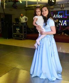 Foto de la galería: Con un espectacular festejo, llegaron los 15 años de Valentina Acuña