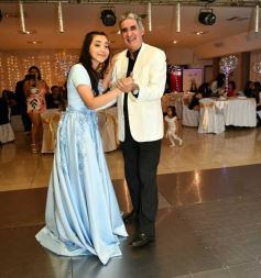 Foto de la galería: Con un espectacular festejo, llegaron los 15 años de Valentina Acuña