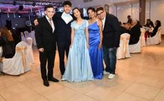 Foto de la galería: Con un espectacular festejo, llegaron los 15 años de Valentina Acuña
