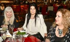 Foto de la galería: Noche de viernes, encuentros y especial festejo en Itakuá