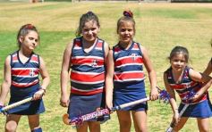 Foto de la galería: Con el hockey a pleno: Centro de Cazadores inauguró su flamante cancha sintética