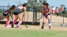 Foto de la galería: Con el hockey a pleno: Centro de Cazadores inauguró su flamante cancha sintética
