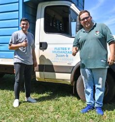 Foto de la galería: Con el hockey a pleno: Centro de Cazadores inauguró su flamante cancha sintética