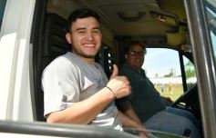 Foto de la galería: Con el hockey a pleno: Centro de Cazadores inauguró su flamante cancha sintética