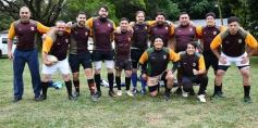 Foto de la galería: A puro Rugby: los "Classics" de Centro de Cazadores homenajearon al consagrado Carmelo Rodríguez